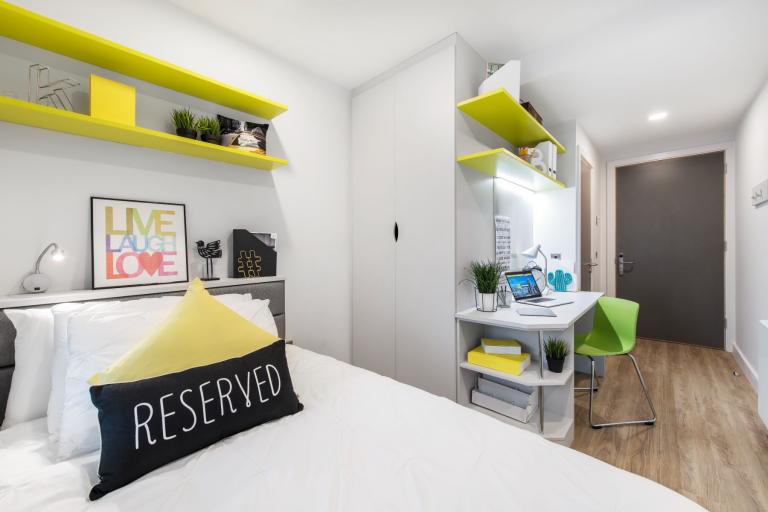 English school in Dublin Kaplan International